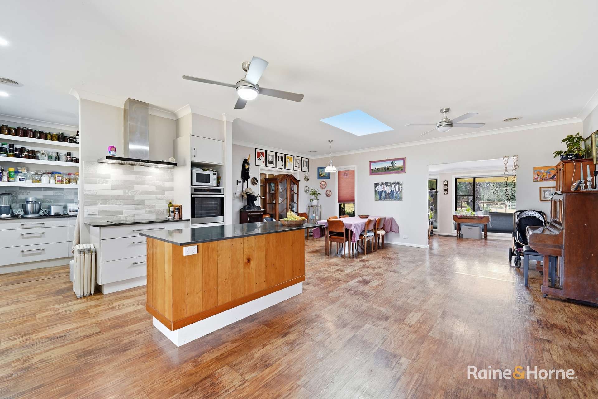 26 Tanglewood Road, Armidale For Sale by Farmbuy.com - image 6