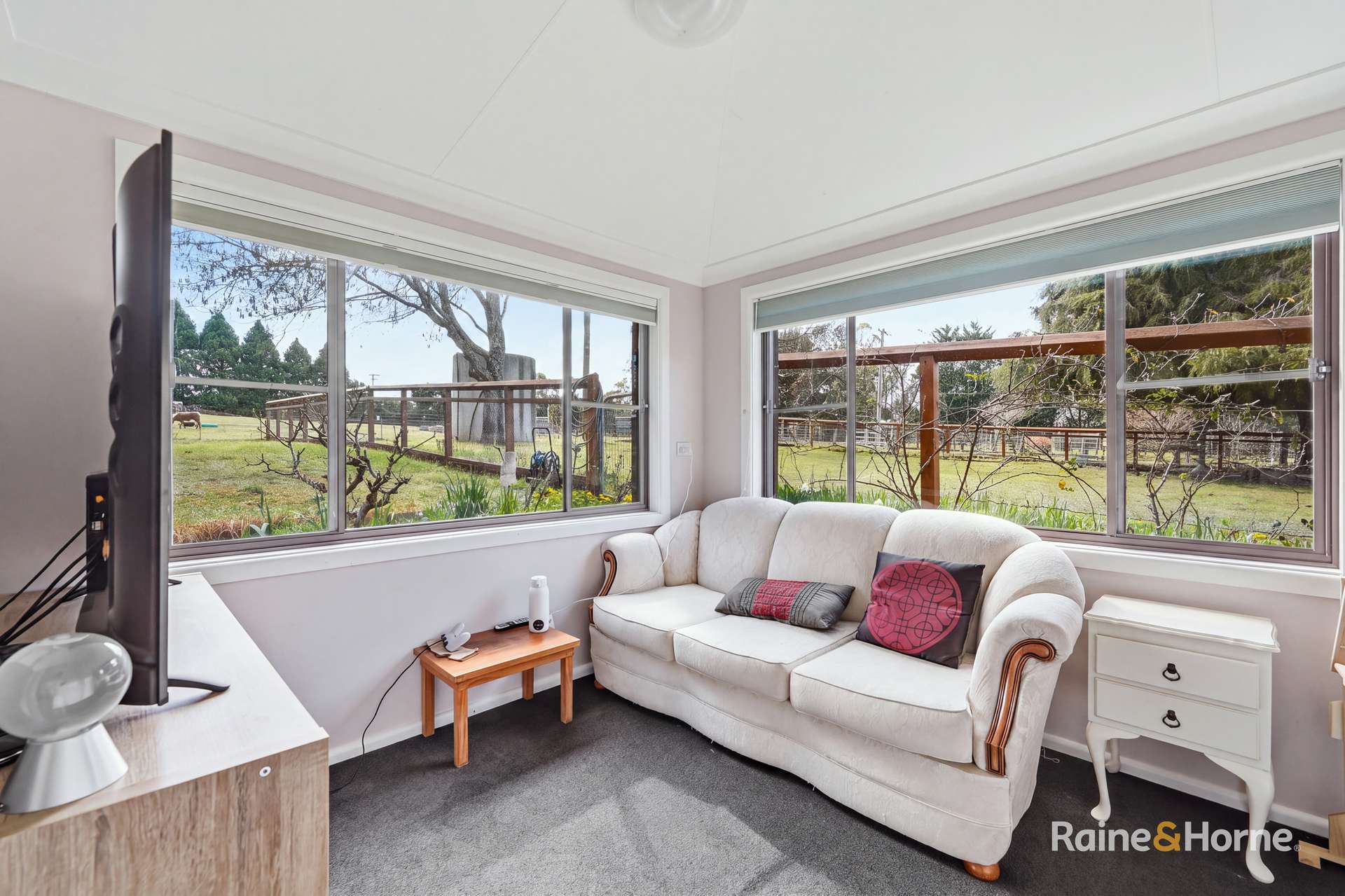 26 Tanglewood Road, Armidale For Sale by Farmbuy.com - image 8