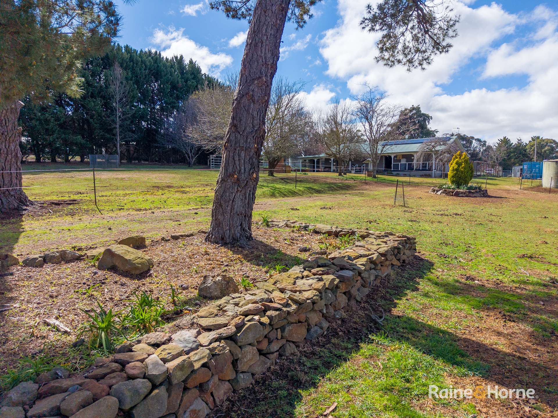 26 Tanglewood Road, Armidale For Sale by Farmbuy.com - image 16
