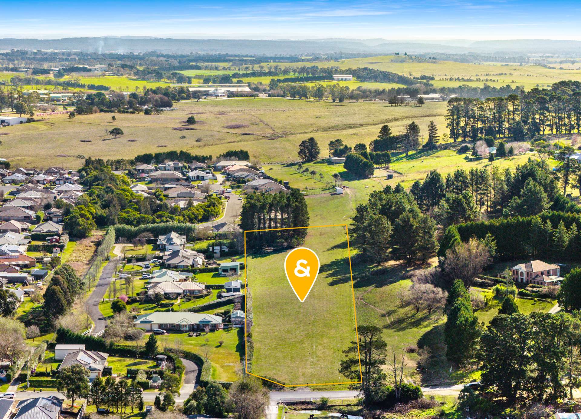 58 Beaconsfield Road, Moss Vale Auction by Farmbuy.com - image 2