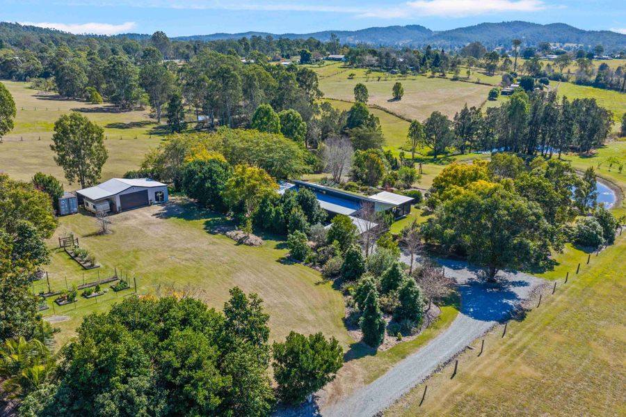 118 Silky Oak Drive, Nahrunda For Sale by Farmbuy.com - image 27