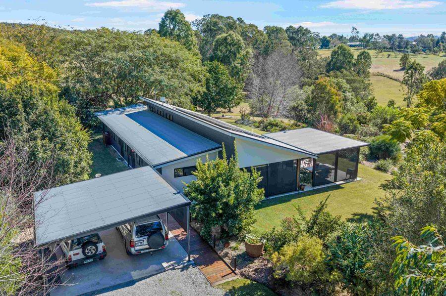 118 Silky Oak Drive, Nahrunda For Sale by Farmbuy.com - image 1