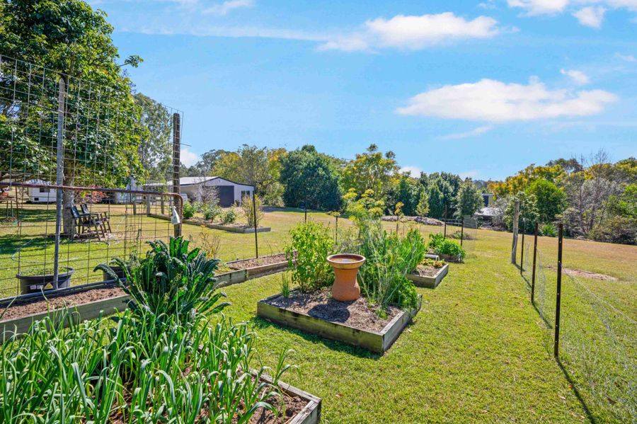 118 Silky Oak Drive, Nahrunda For Sale by Farmbuy.com - image 23