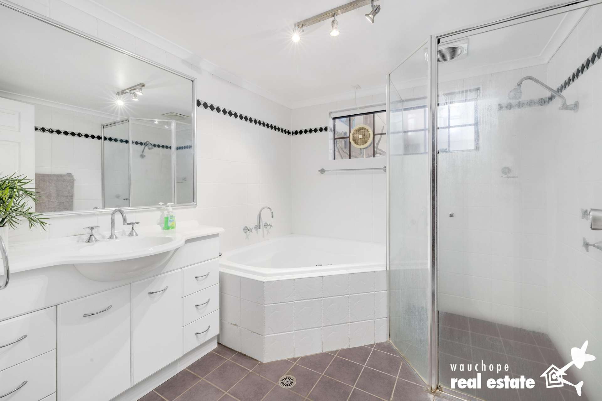 1 Morilla Place, Beechwood For Sale by Farmbuy.com - image 15