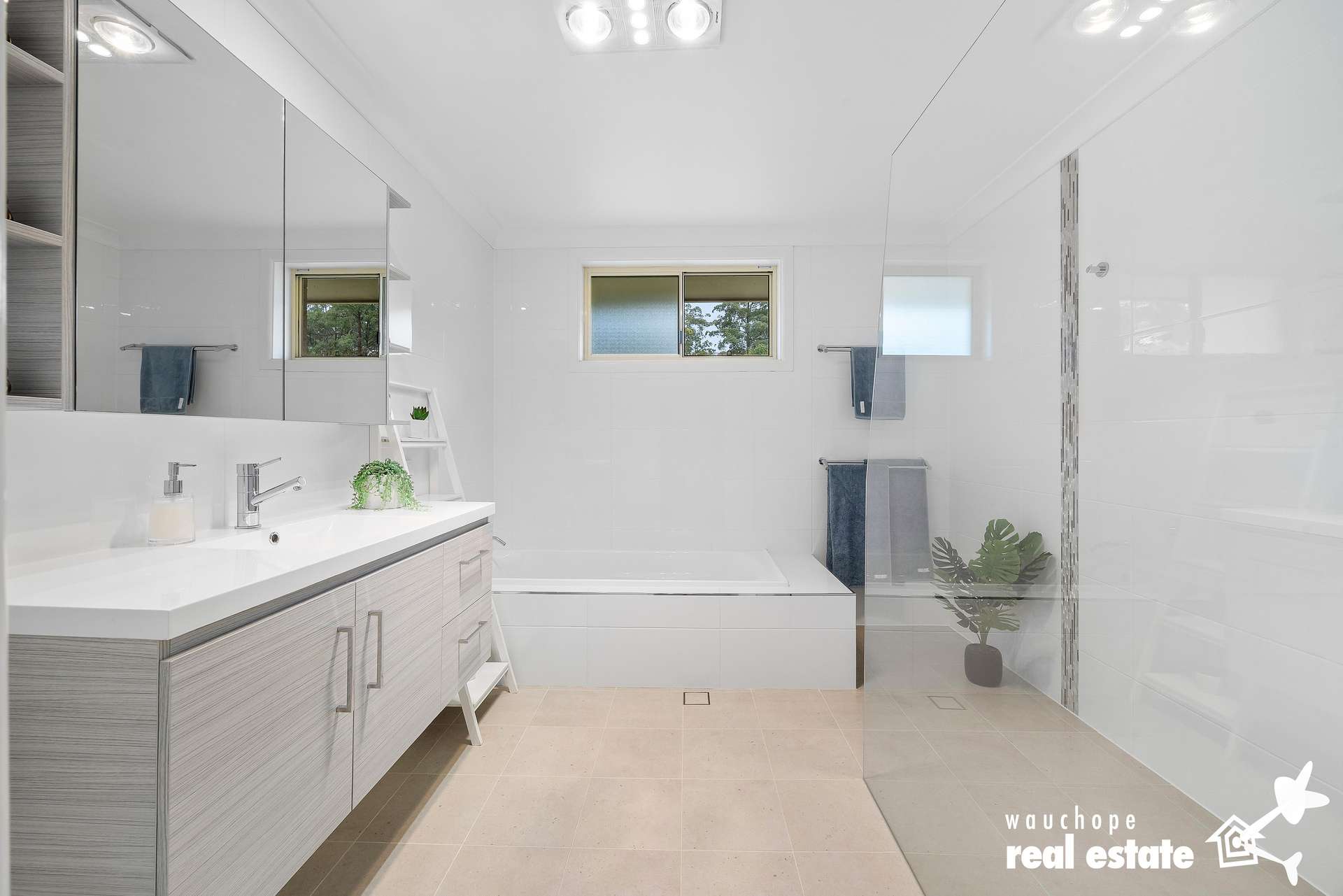 1 Moncrieff Close, King Creek For Sale by Farmbuy.com - image 16