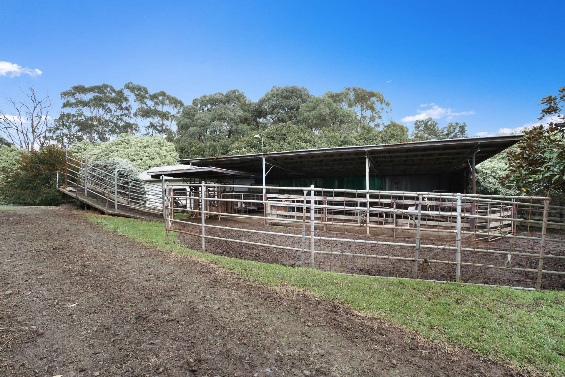 615 Old Sale Road, Drouin West For Sale by Farmbuy.com - image 23