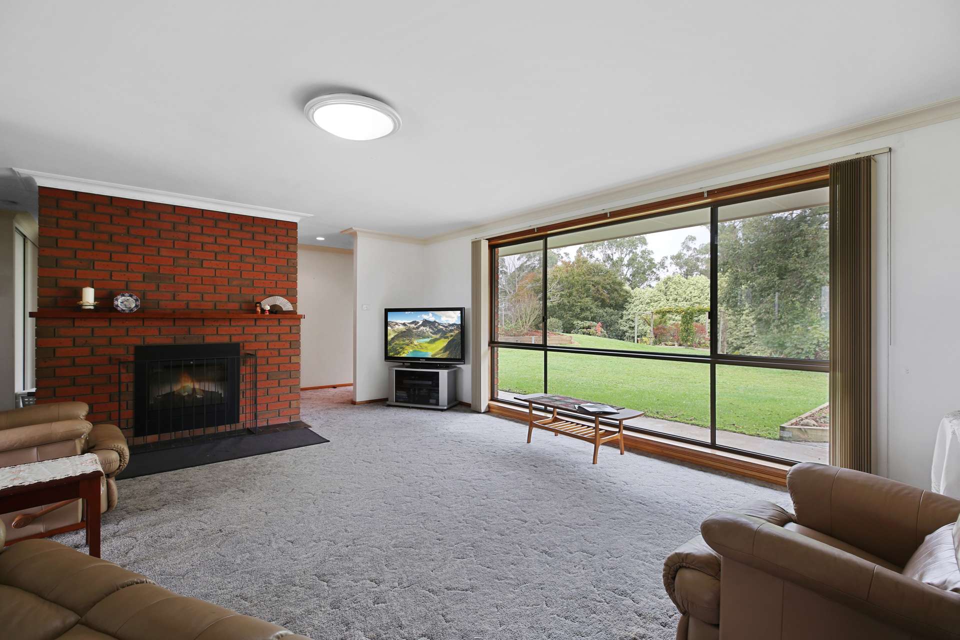 615 Old Sale Road, Drouin West For Sale by Farmbuy.com - image 3