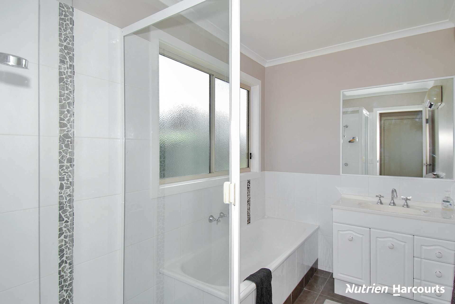 22 Panorama Drive, Woodside Beach For Sale by Farmbuy.com - image 26