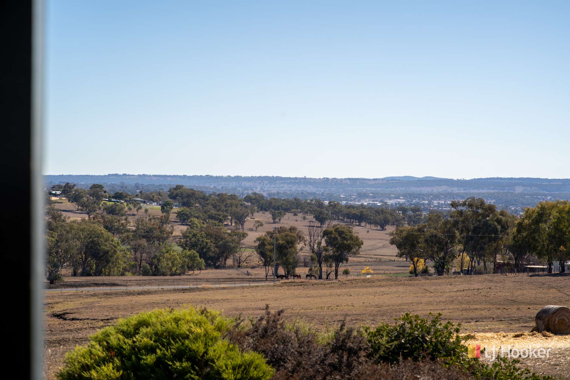 66 Doncaster Drive, Inverell For Sale by Farmbuy.com - image 18