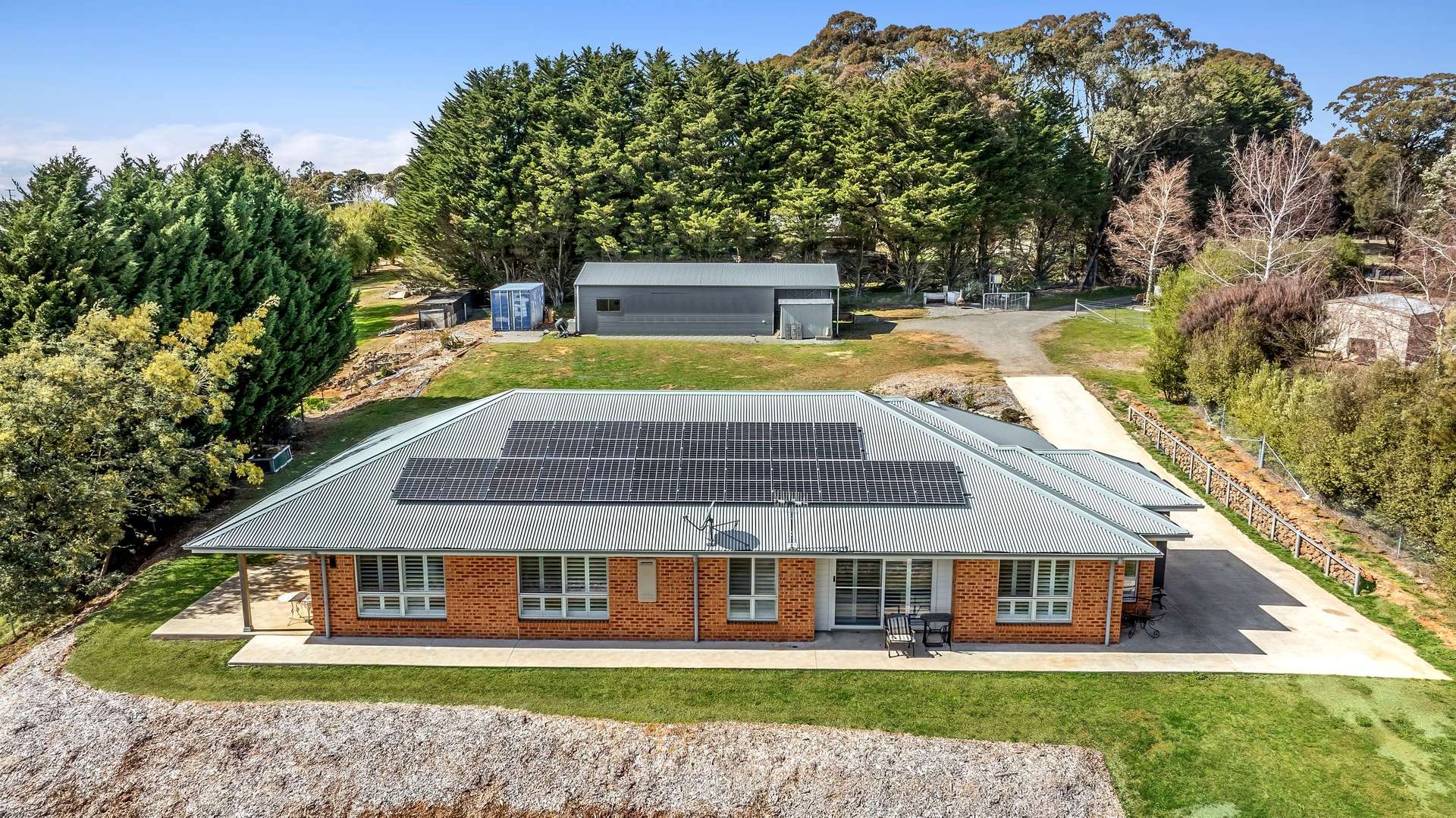 24 Tulloh Street, Crookwell For Sale by Farmbuy.com - image 2
