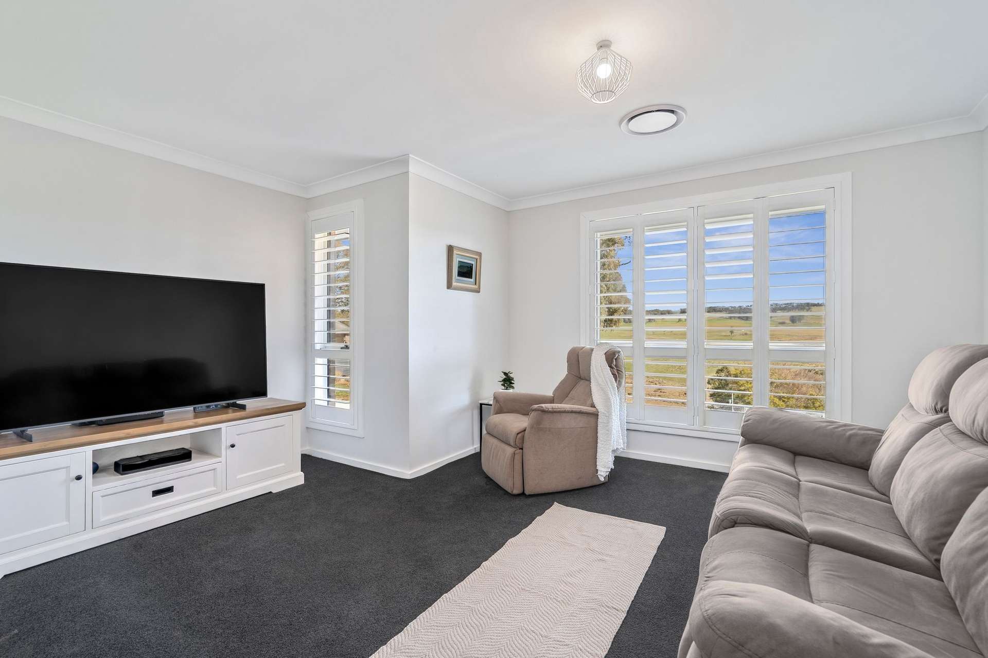 24 Tulloh Street, Crookwell For Sale by Farmbuy.com - image 8