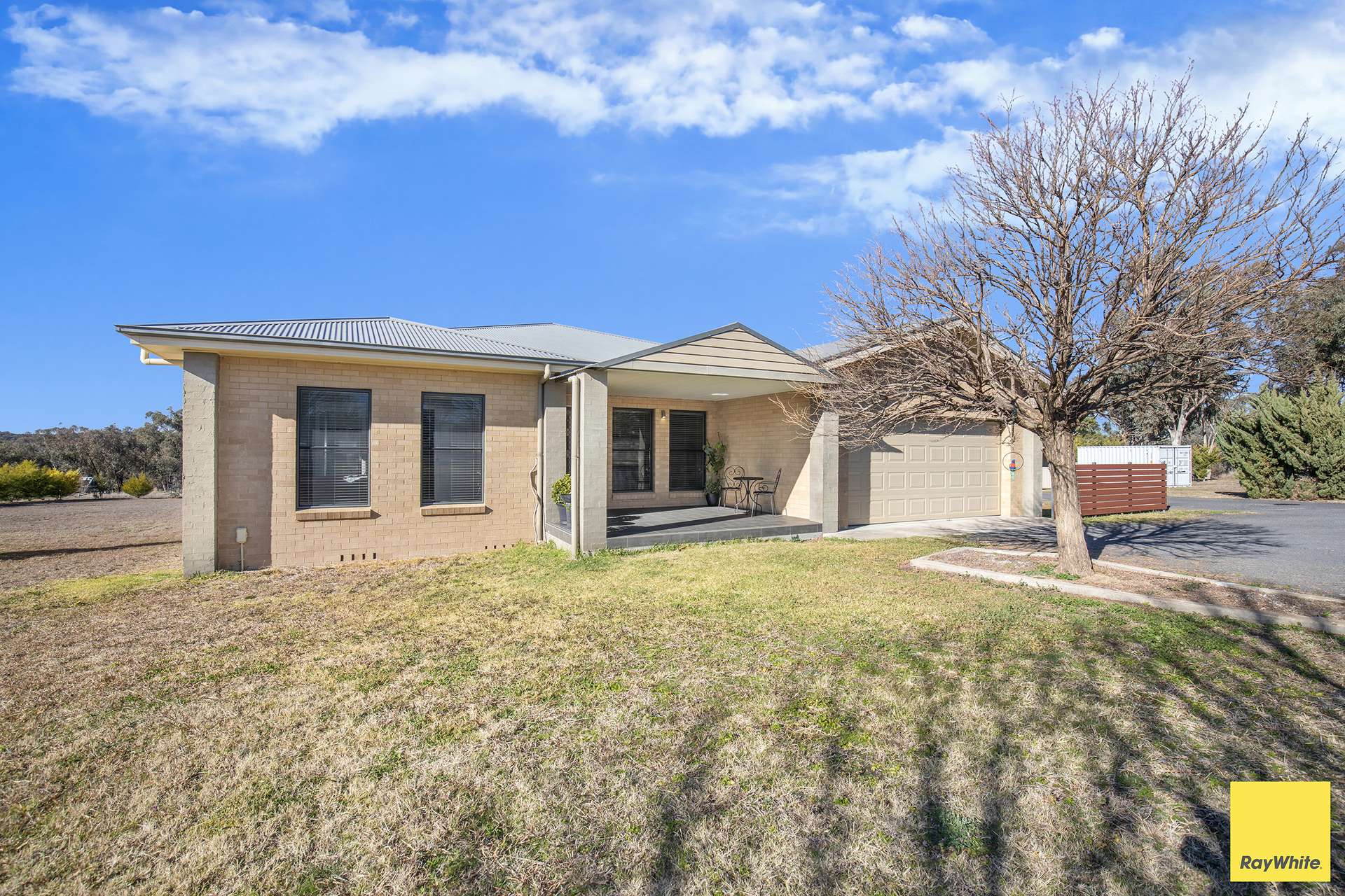 38 Clancys Drive, Inverell For Sale by Farmbuy.com - image 2