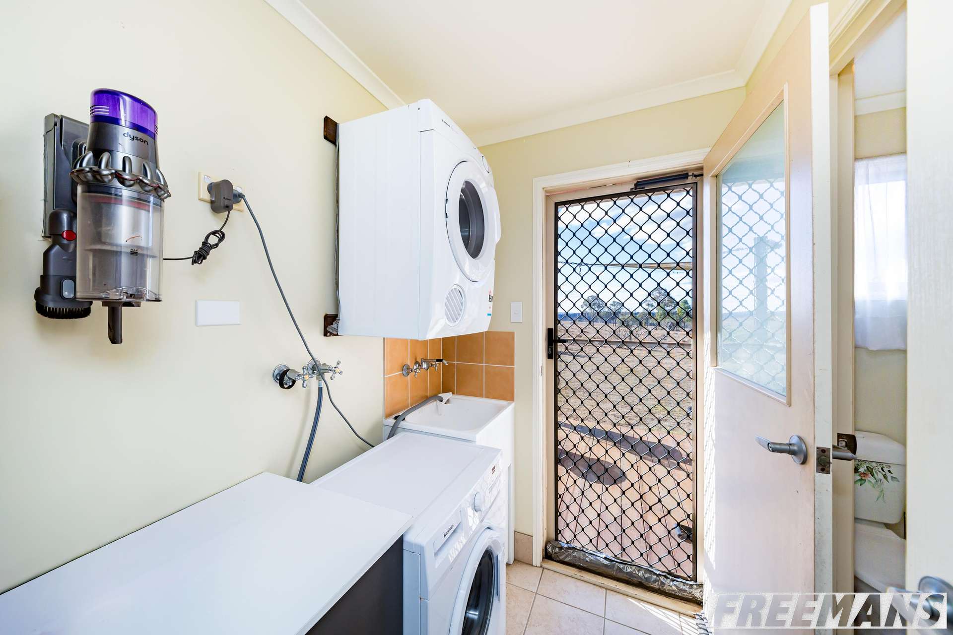 18 Bunya Mountains Road, Maidenwell For Sale by Farmbuy.com - image 21