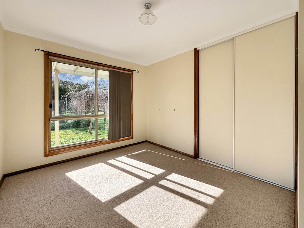 202 Pattersons Lane, Young For Sale by Farmbuy.com - image 15