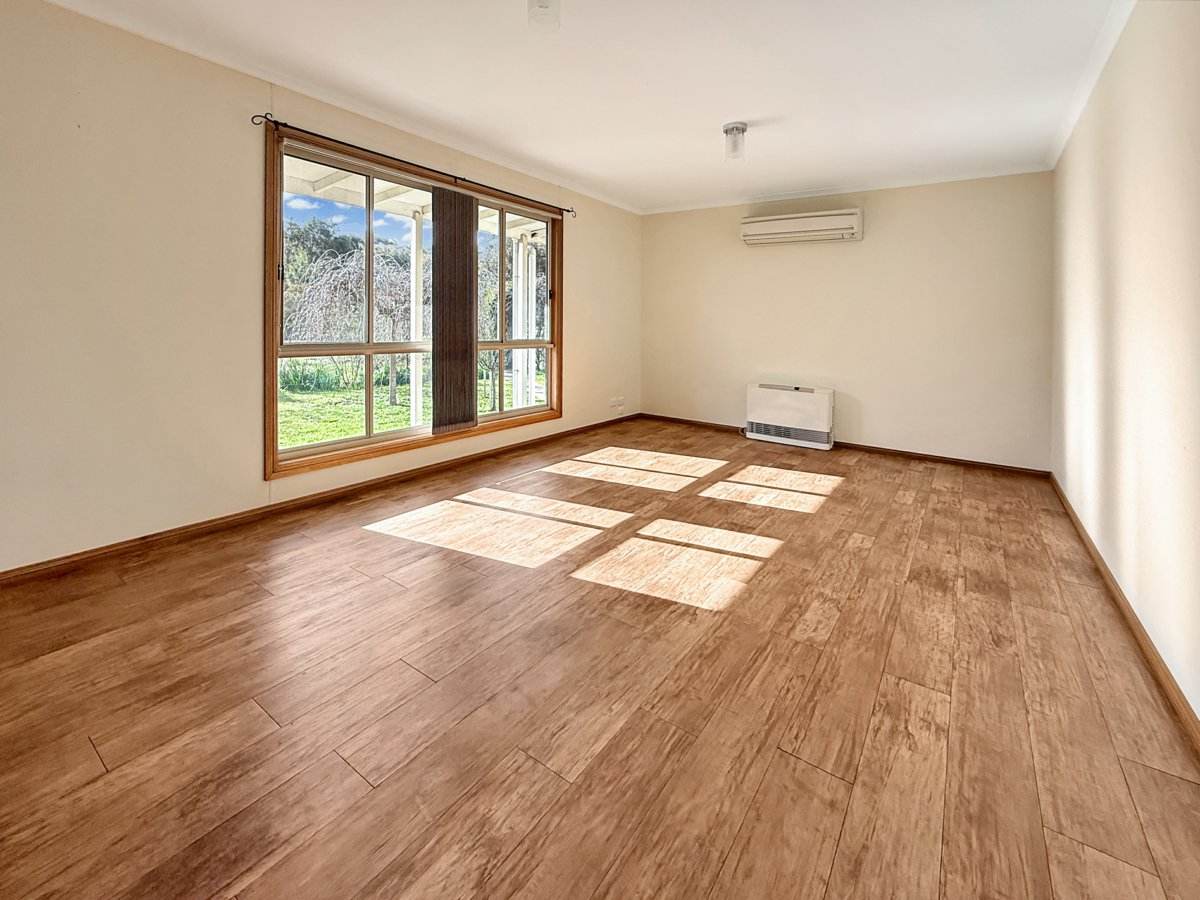 202 Pattersons Lane, Young For Sale by Farmbuy.com - image 13
