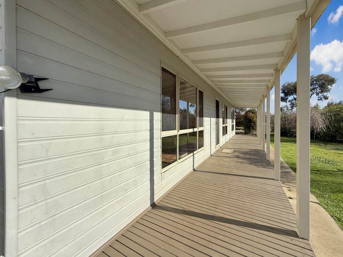 202 Pattersons Lane, Young For Sale by Farmbuy.com - image 19