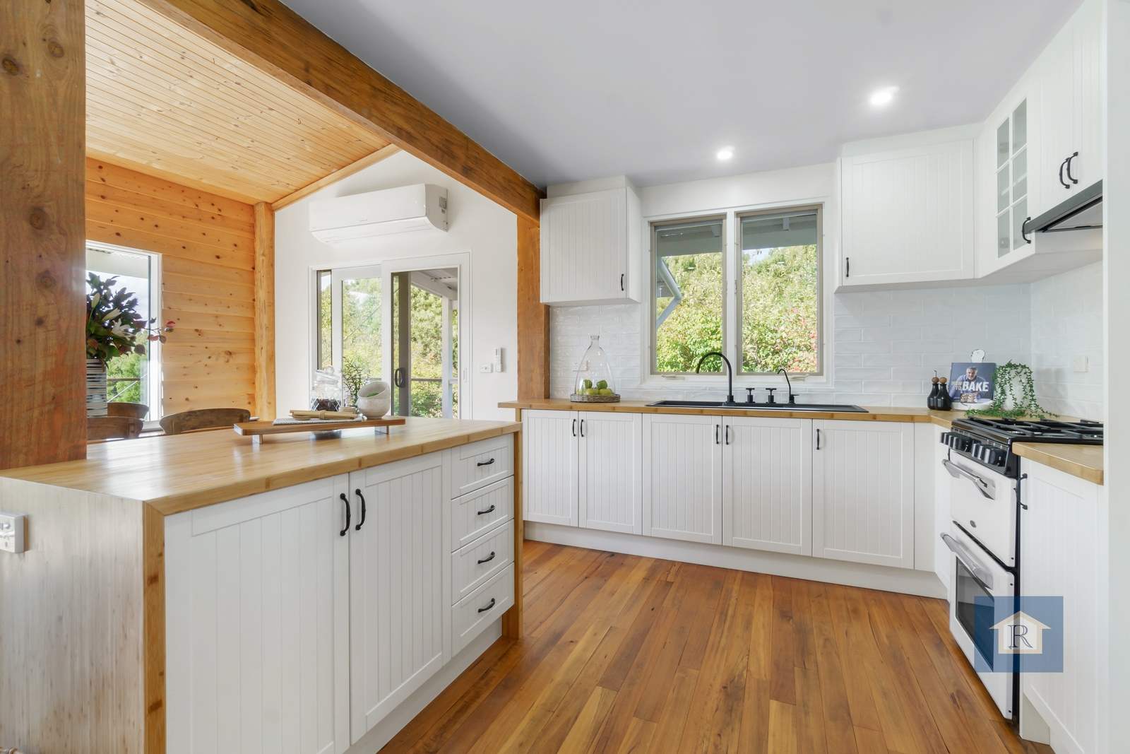 110 Old Colac Road, Beech Forest For Sale by Farmbuy.com - image 2