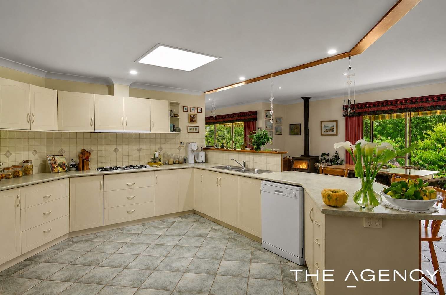 124 Sheoak Drive, Hay For Sale by Farmbuy.com - image 10