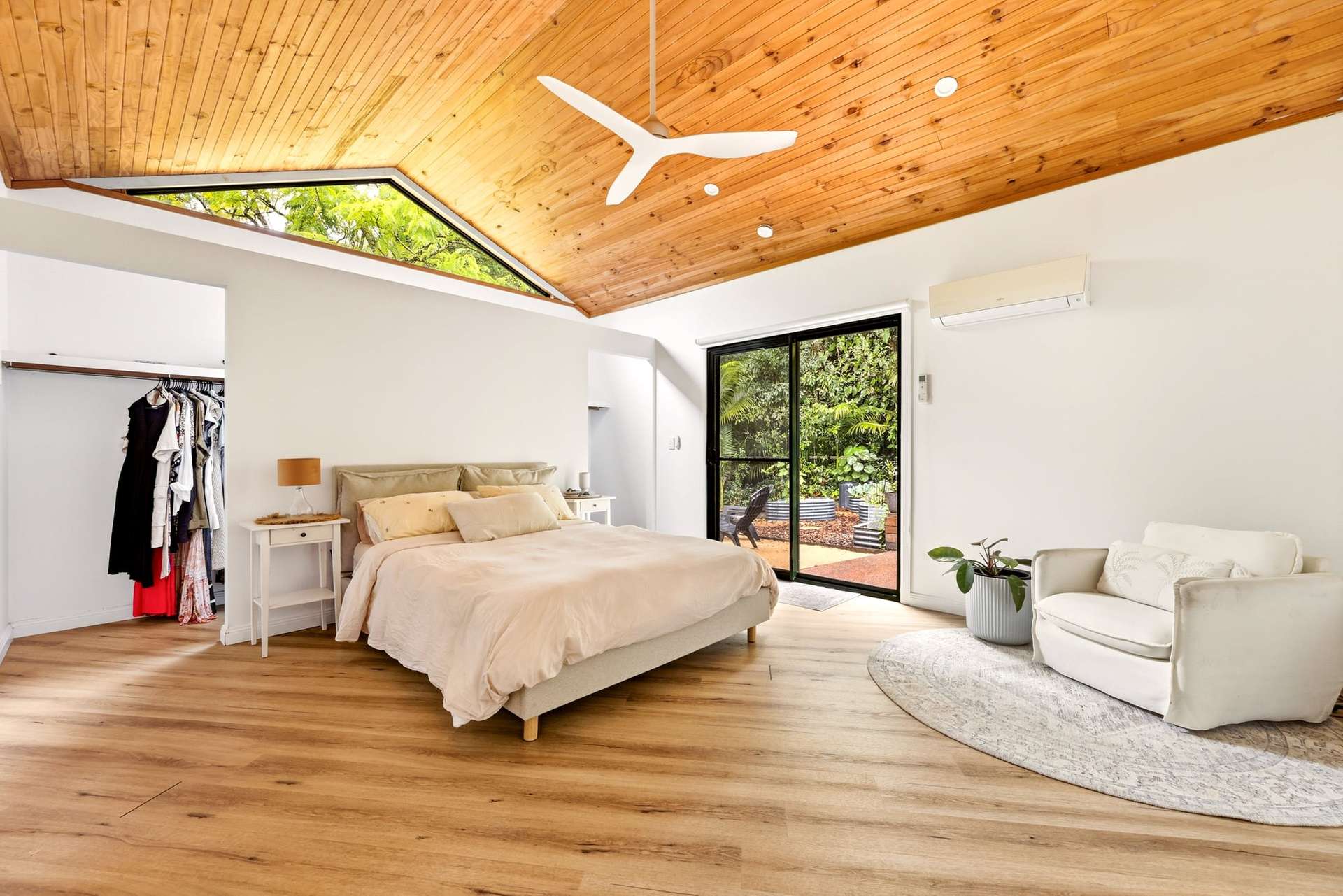 125 Ratcliffe Road, Diamond Valley For Sale by Farmbuy.com - image 5