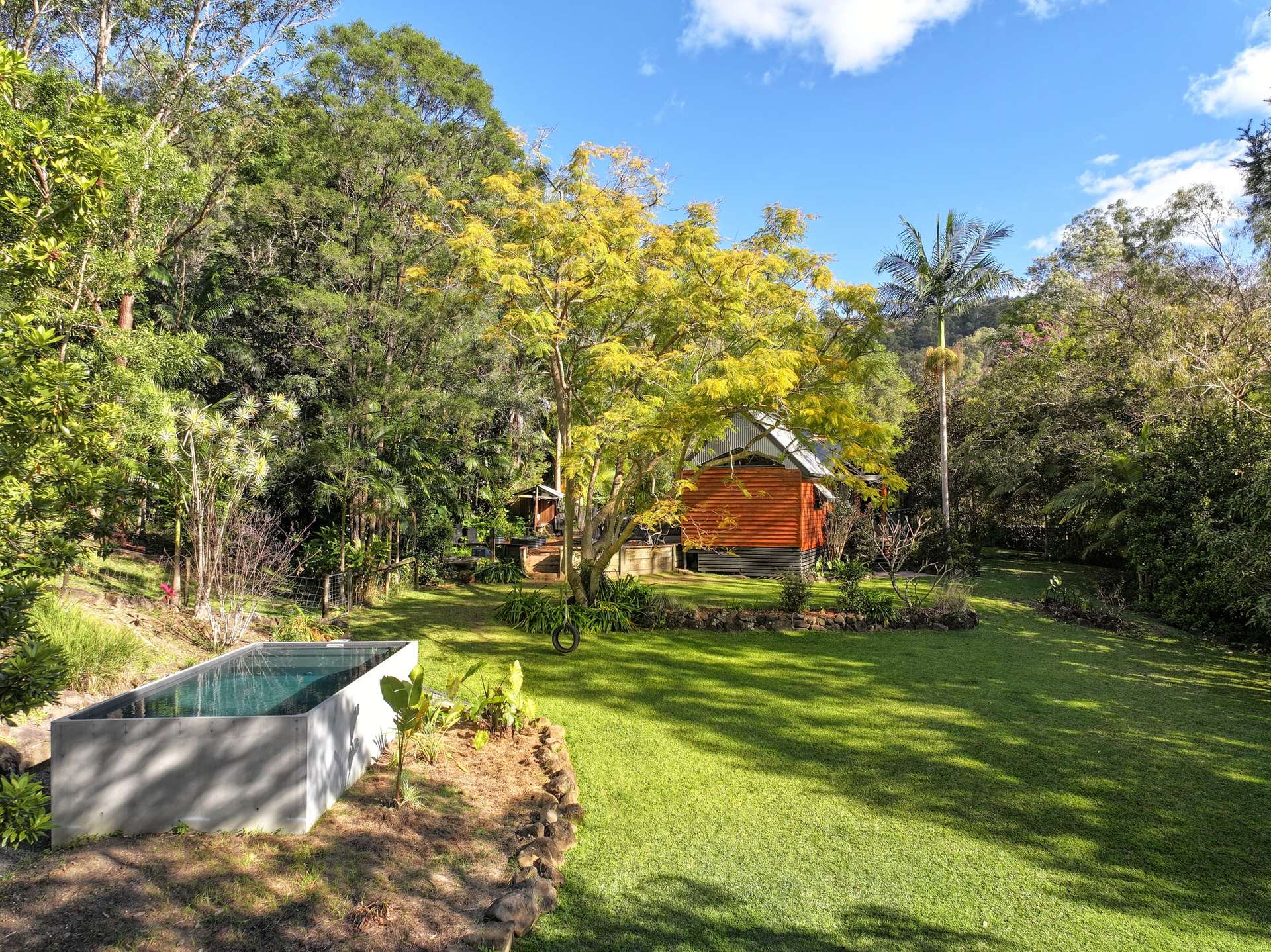 125 Ratcliffe Road, Diamond Valley For Sale by Farmbuy.com - image 2