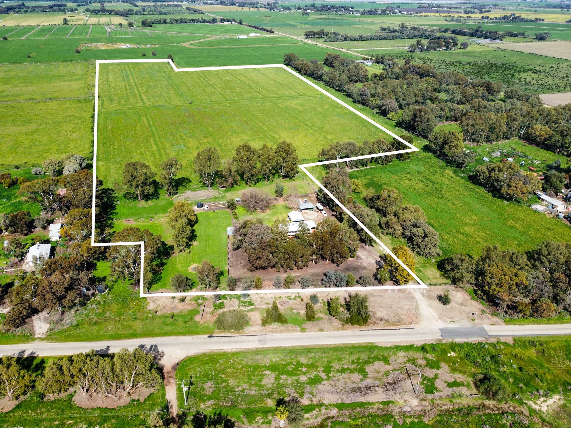 326 Tyntynder Central Road, Tyntynder For Sale by Farmbuy.com - image 2