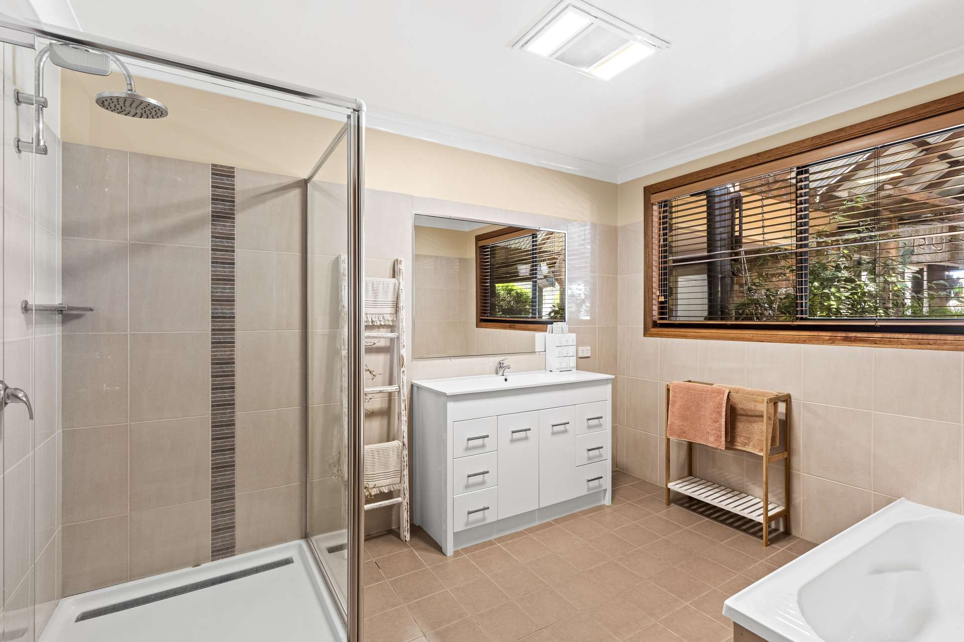 41 Wandin Road, Withcott For Sale by Farmbuy.com - image 12