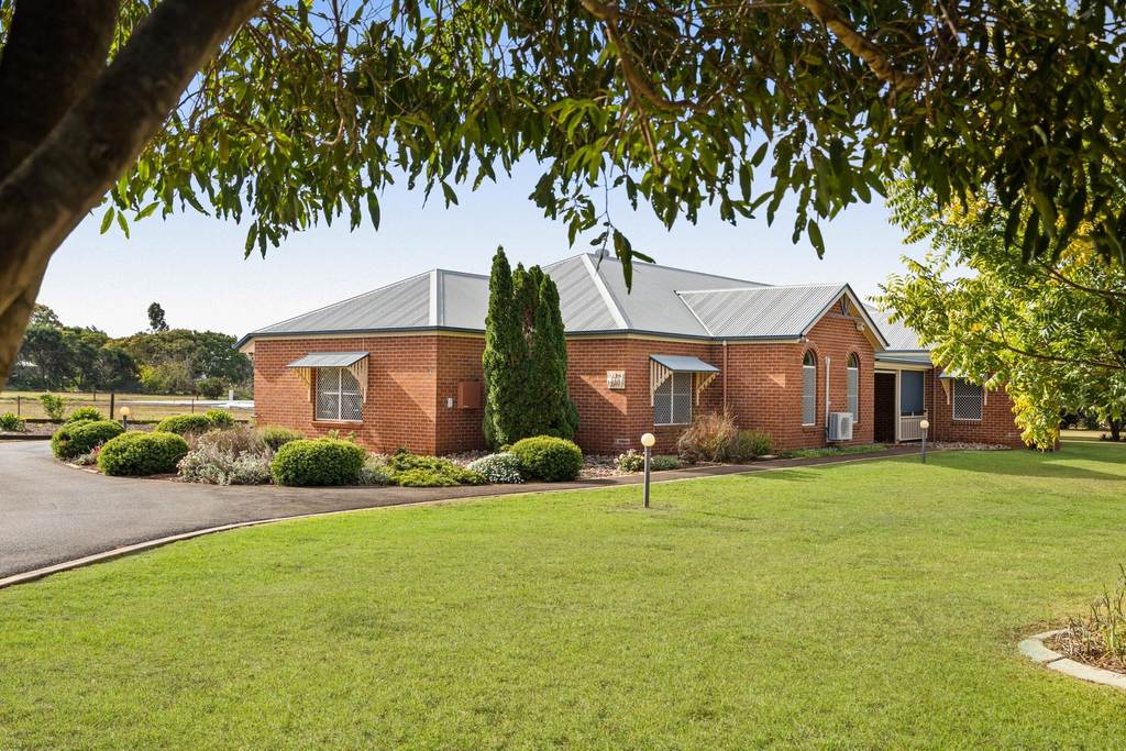 10 Stanley Parade, Highfields QLD 4352