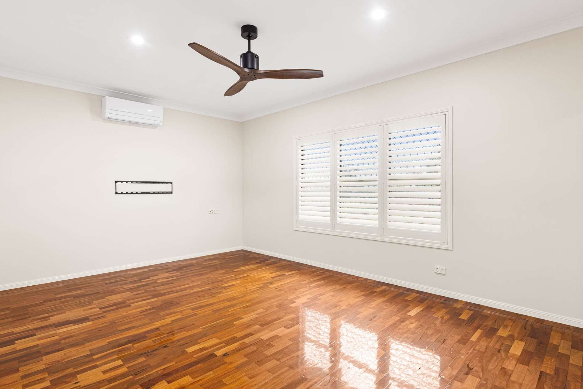 10 Stanley Parade, Highfields For Sale by Farmbuy.com - image 8