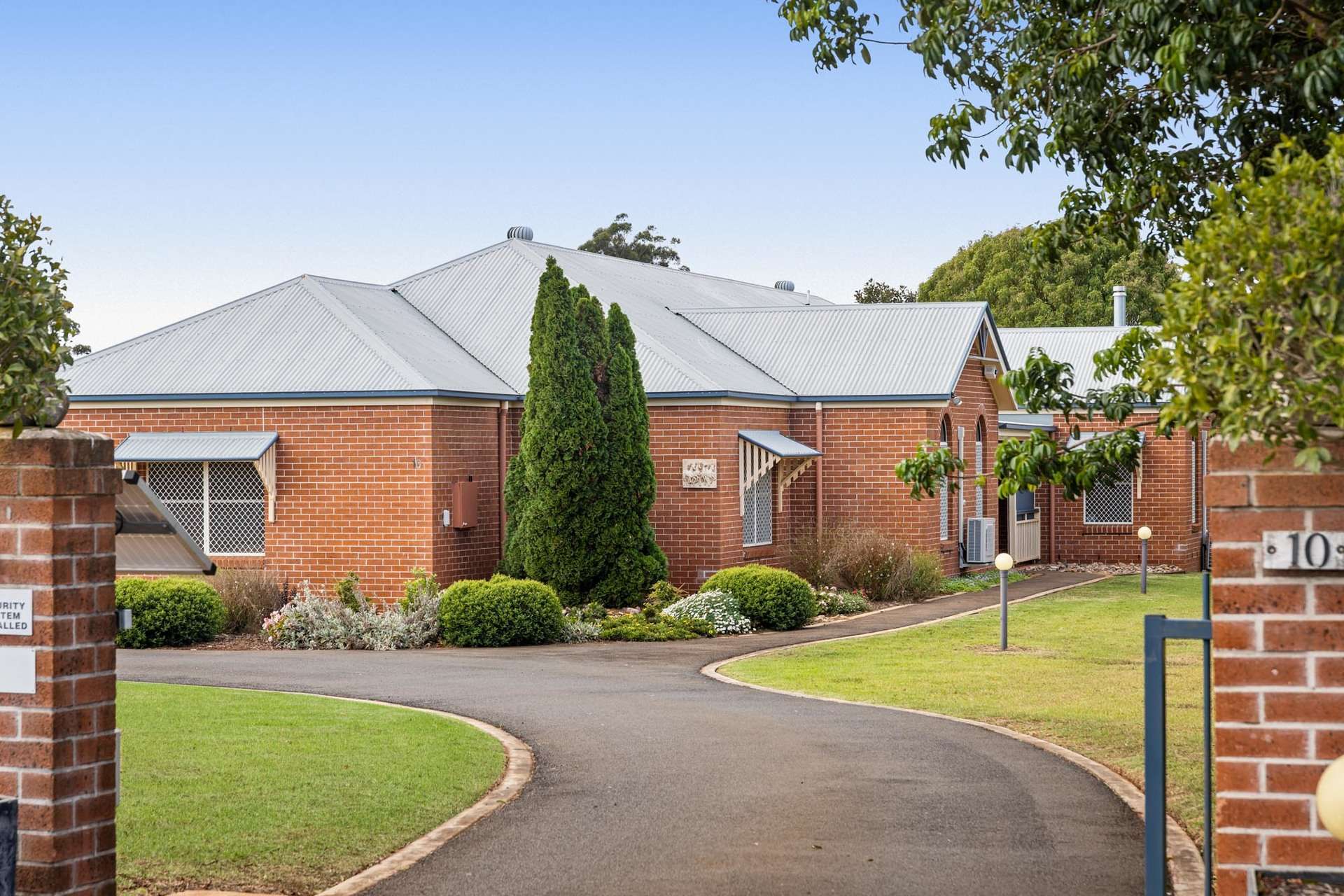 10 Stanley Parade, Highfields For Sale by Farmbuy.com - image 16