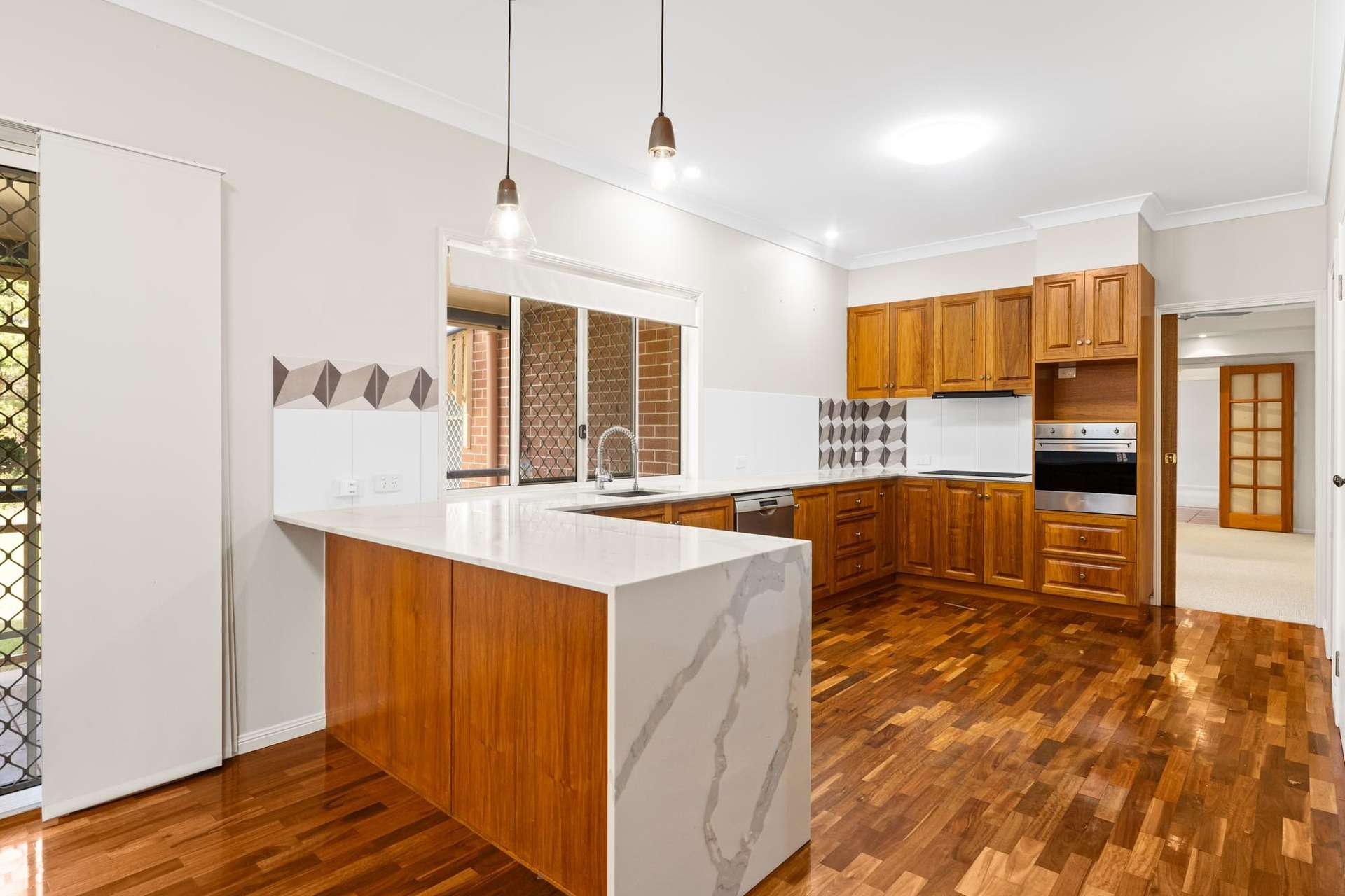 10 Stanley Parade, Highfields For Sale by Farmbuy.com - image 2
