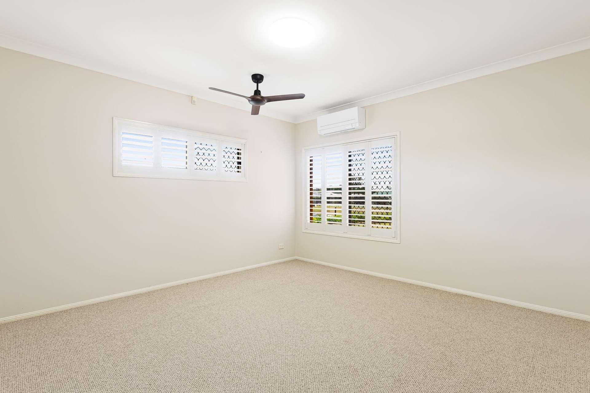 10 Stanley Parade, Highfields For Sale by Farmbuy.com - image 9