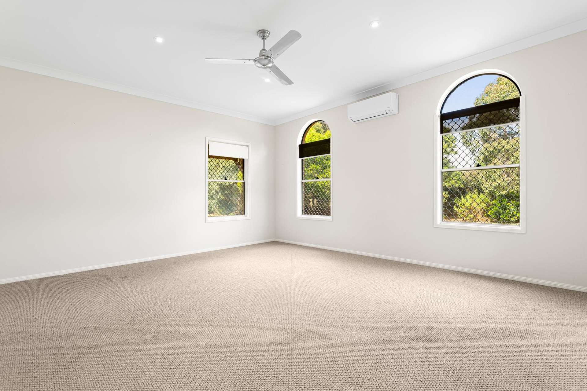 10 Stanley Parade, Highfields For Sale by Farmbuy.com - image 13