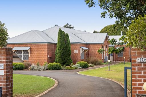 10 Stanley Parade, Highfields QLD 4352