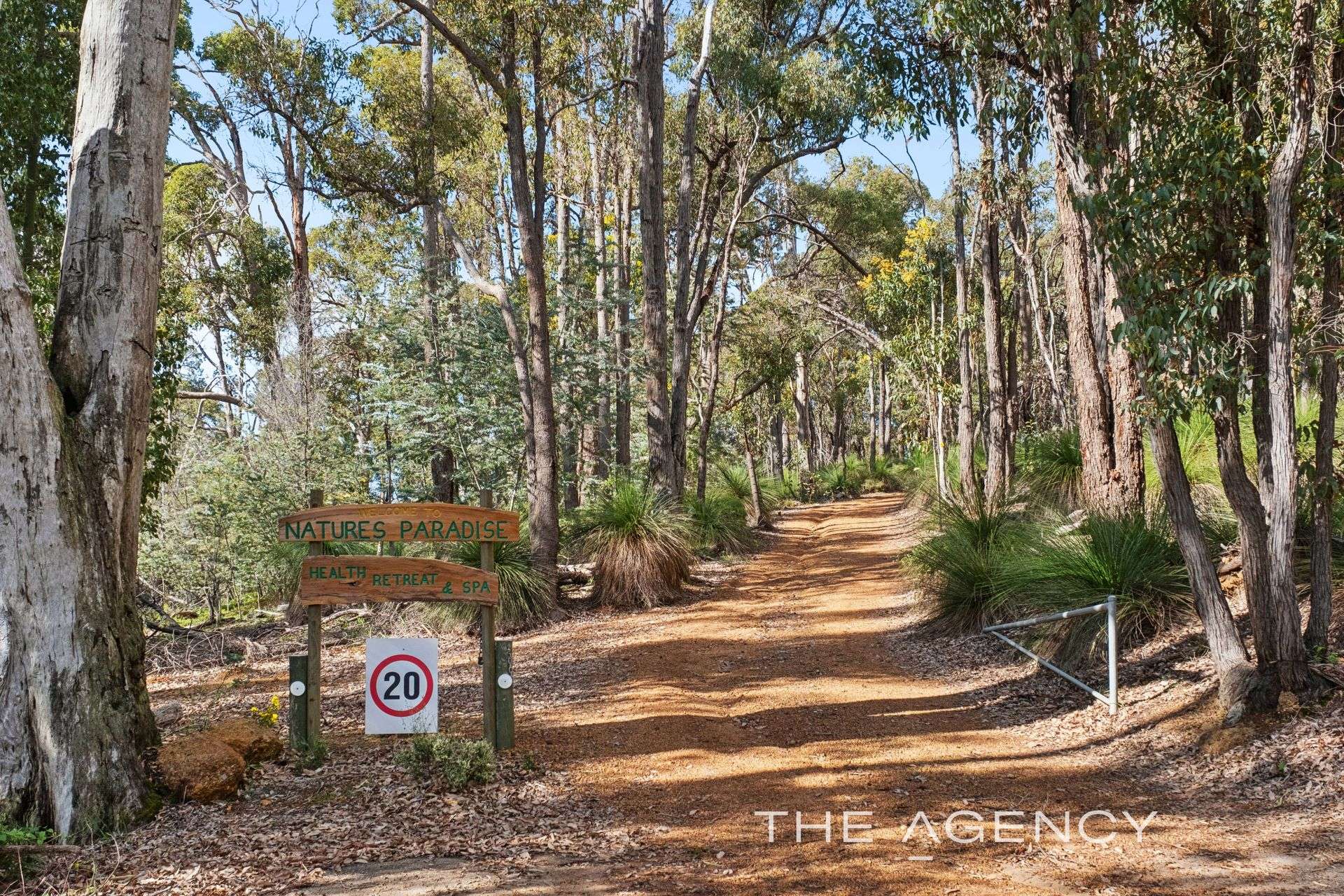 2621 Weir Village Road, Mundaring For Sale by Farmbuy.com - image 1