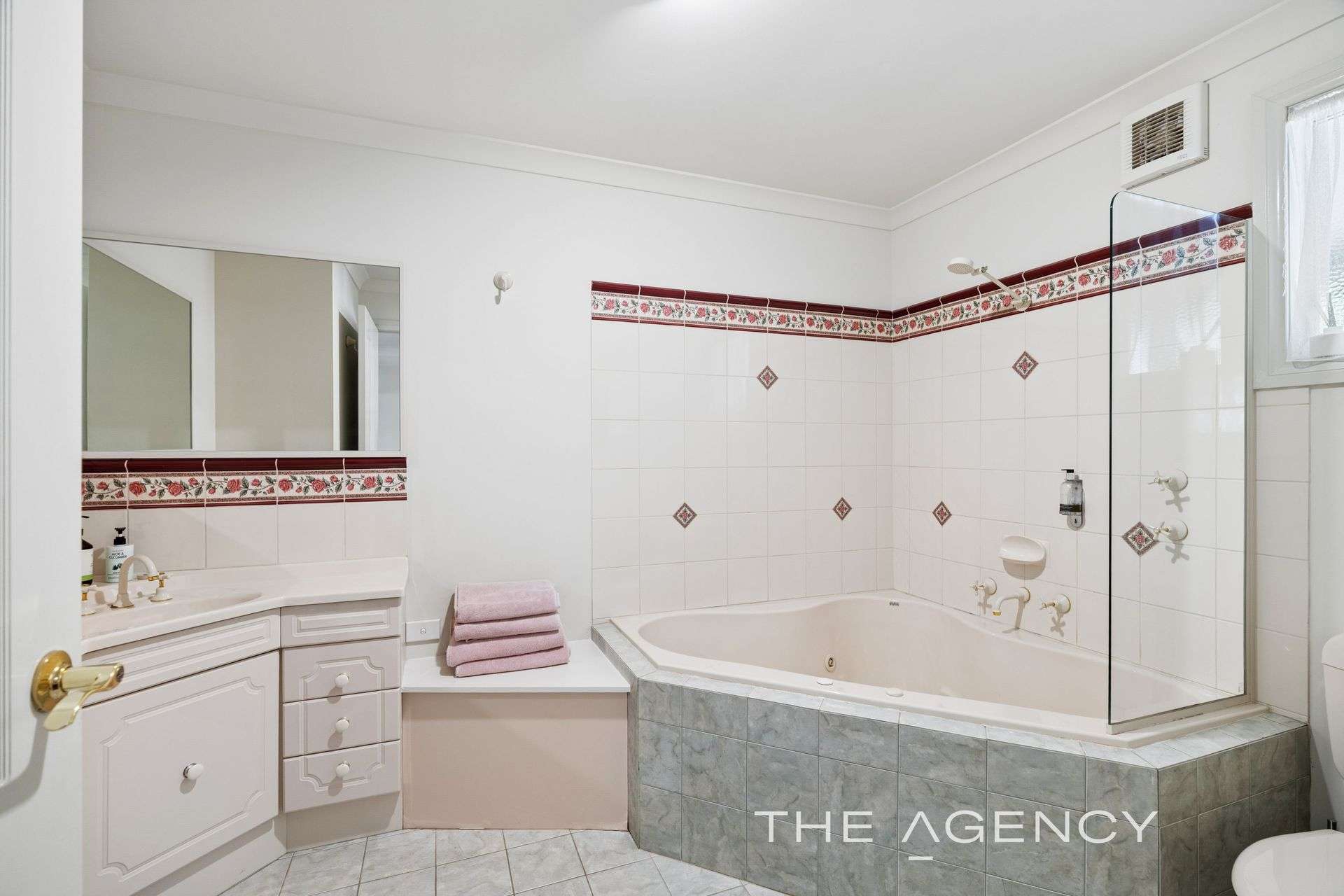 2621 Weir Village Road, Mundaring For Sale by Farmbuy.com - image 21