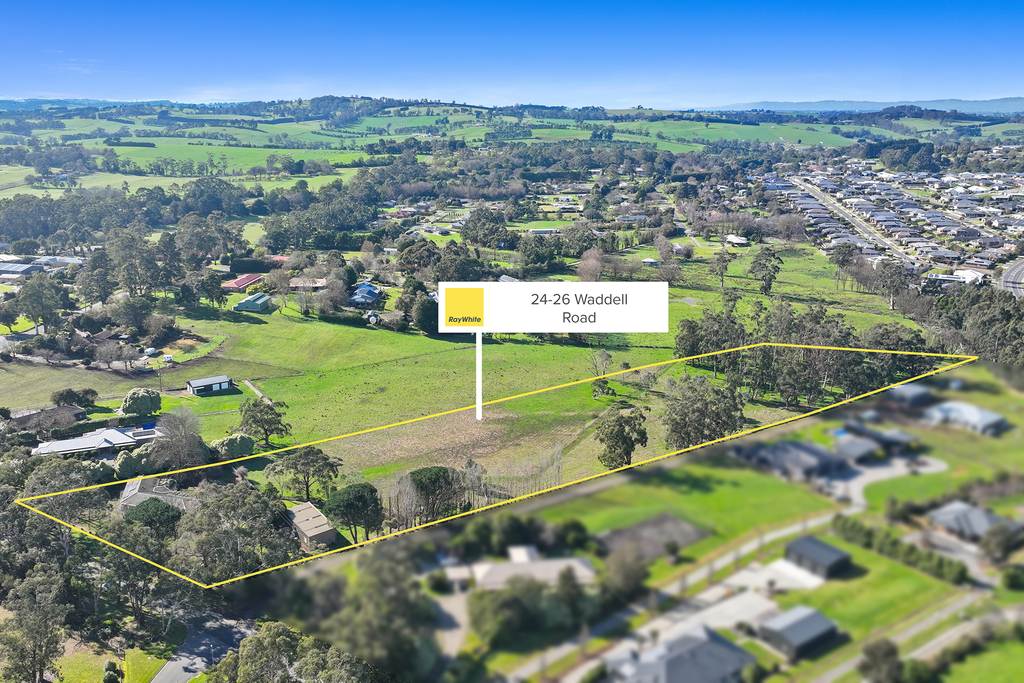 24-26 Waddell Road, Drouin VIC 3818