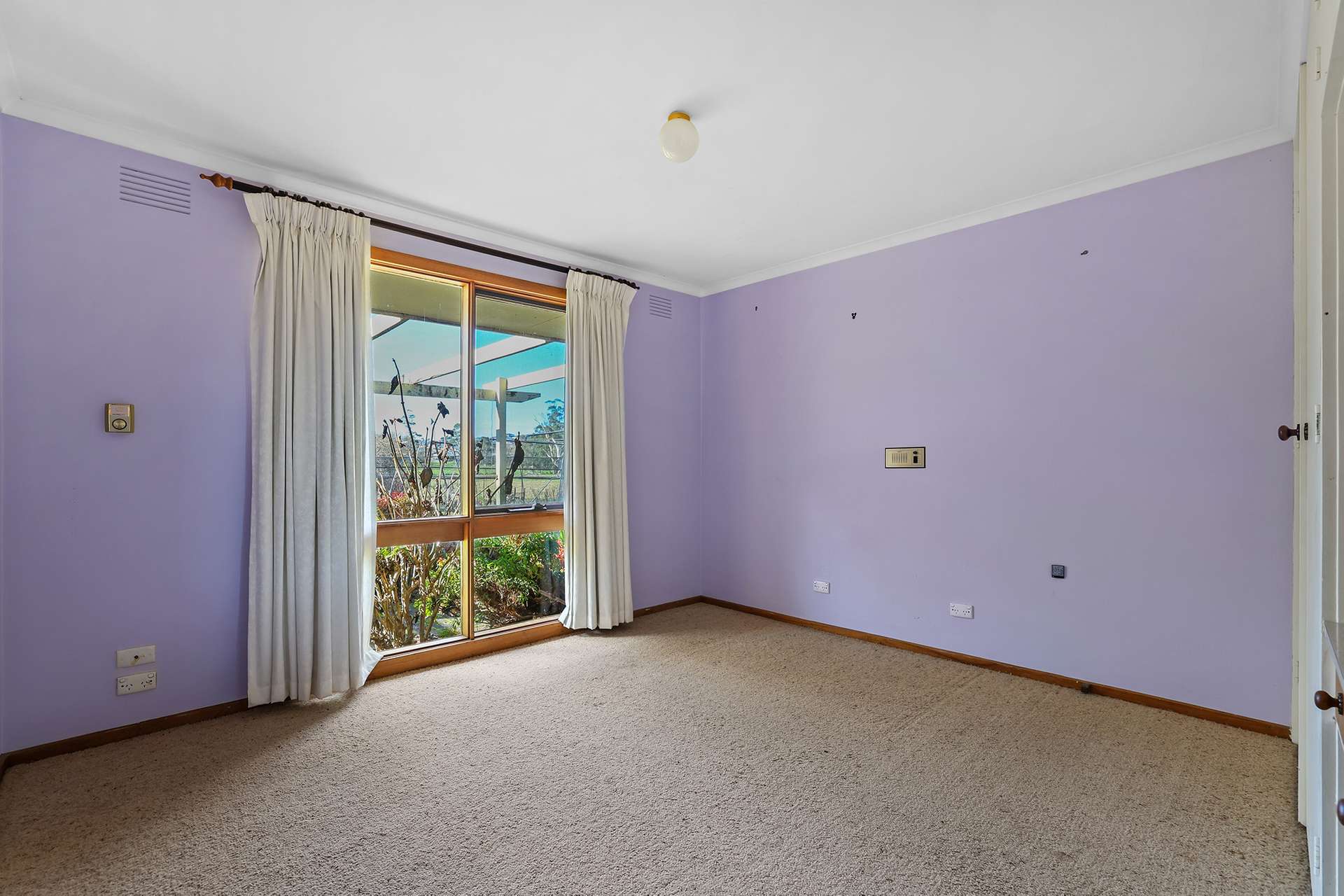24-26 Waddell Road, Drouin For Sale by Farmbuy.com - image 13