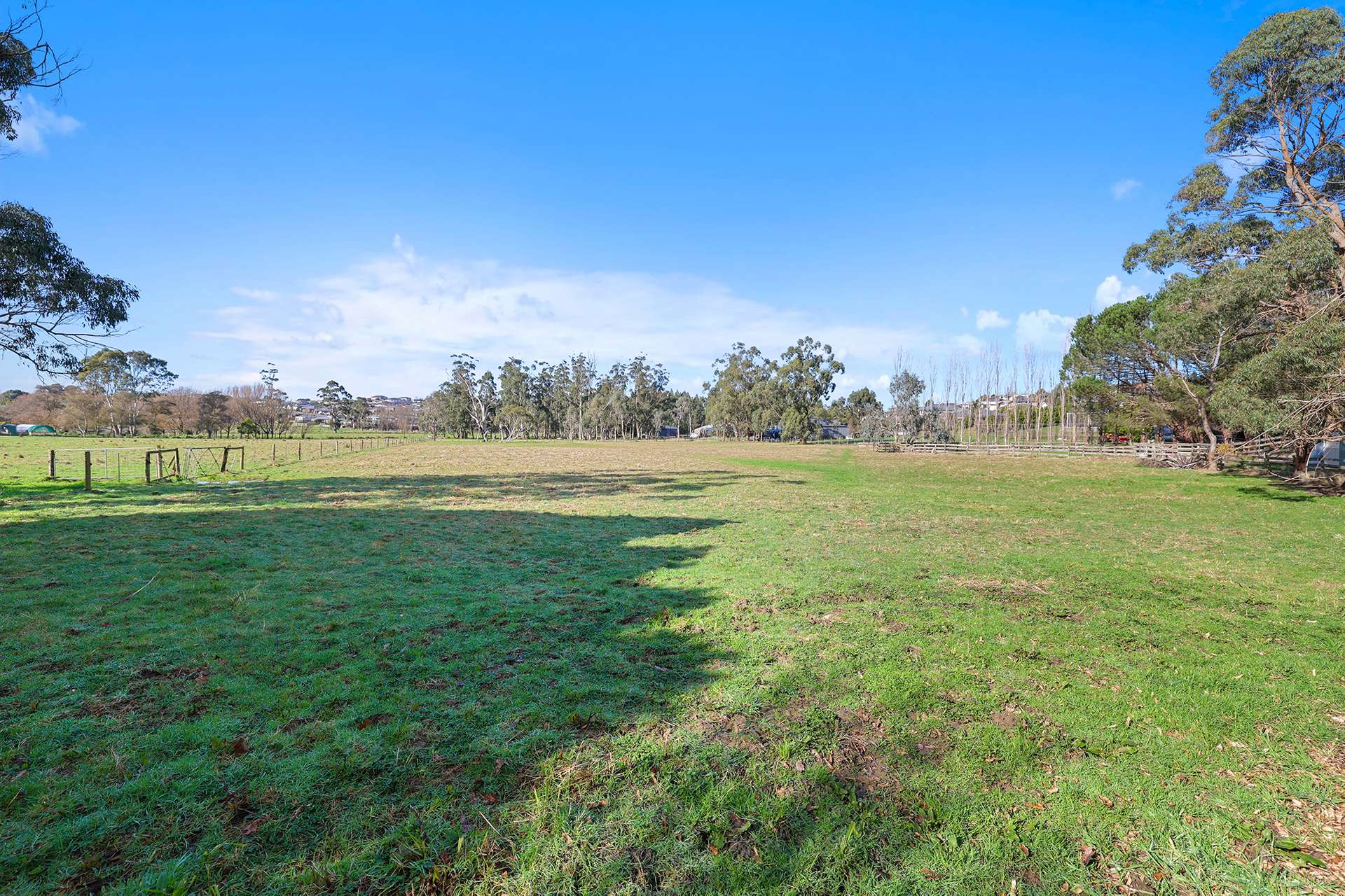24-26 Waddell Road, Drouin For Sale by Farmbuy.com - image 20