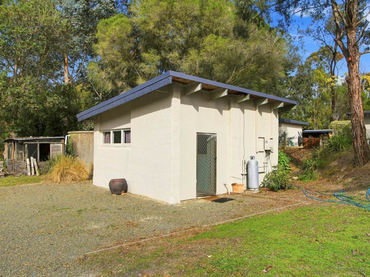 60 Stones Road, Swan Reach For Sale by Farmbuy.com - image 17