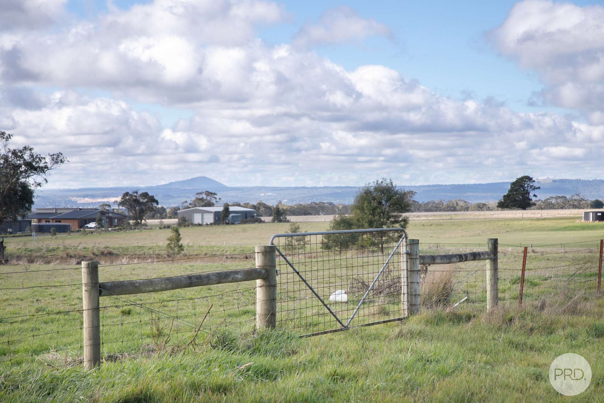 207 Spratlings Road, Ross Creek For Sale by Farmbuy.com - image 8