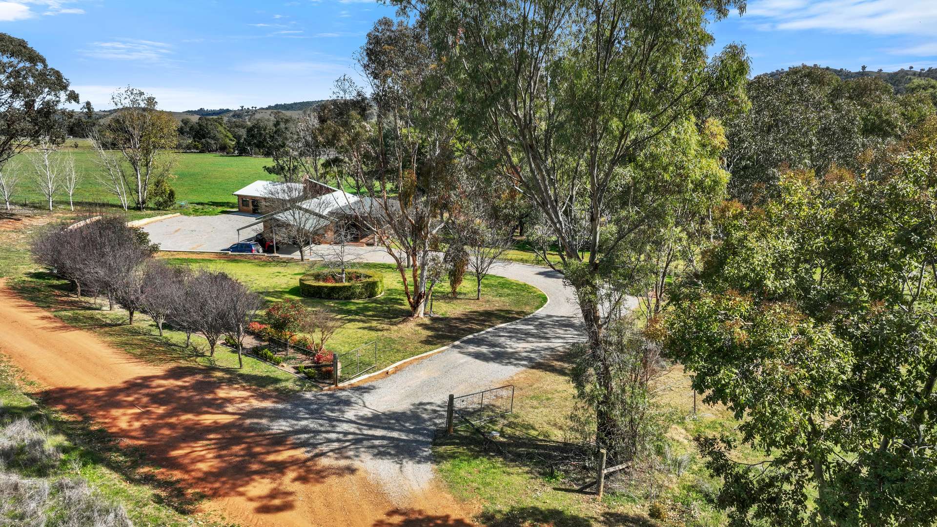 "The Oaks" 4 Magnesite Rd, Tamworth For Sale by Farmbuy.com - image 6