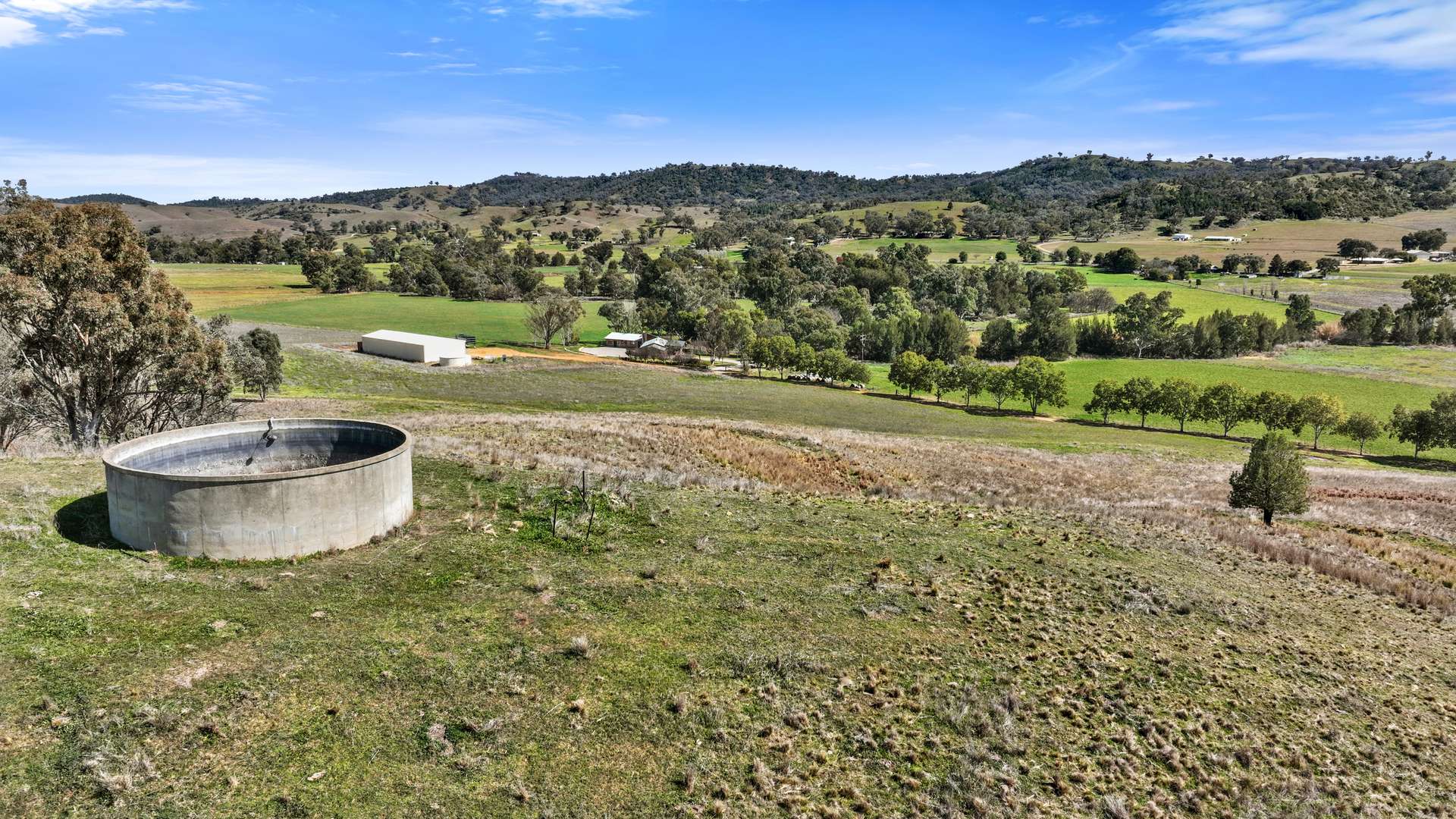 "The Oaks" 4 Magnesite Rd, Tamworth For Sale by Farmbuy.com - image 11