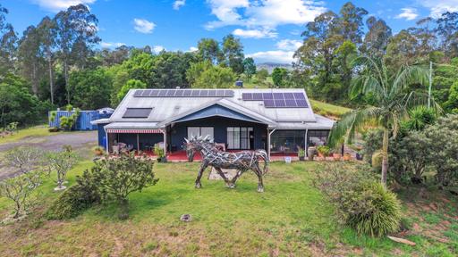 Farm For Sale - NSW - Nimbin - 2480 - UNIQUE RETREAT WITH MAGNIFICENT VIEWS 