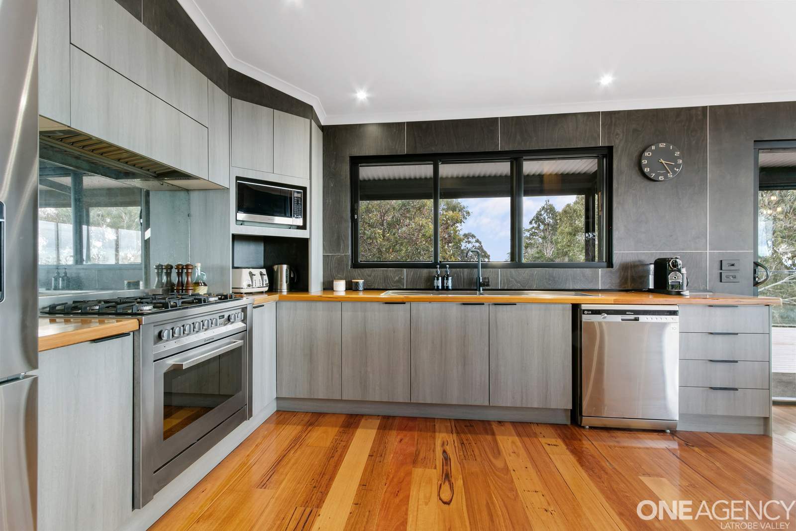 300 Old Callignee Road, Callignee For Sale by Farmbuy.com - image 6