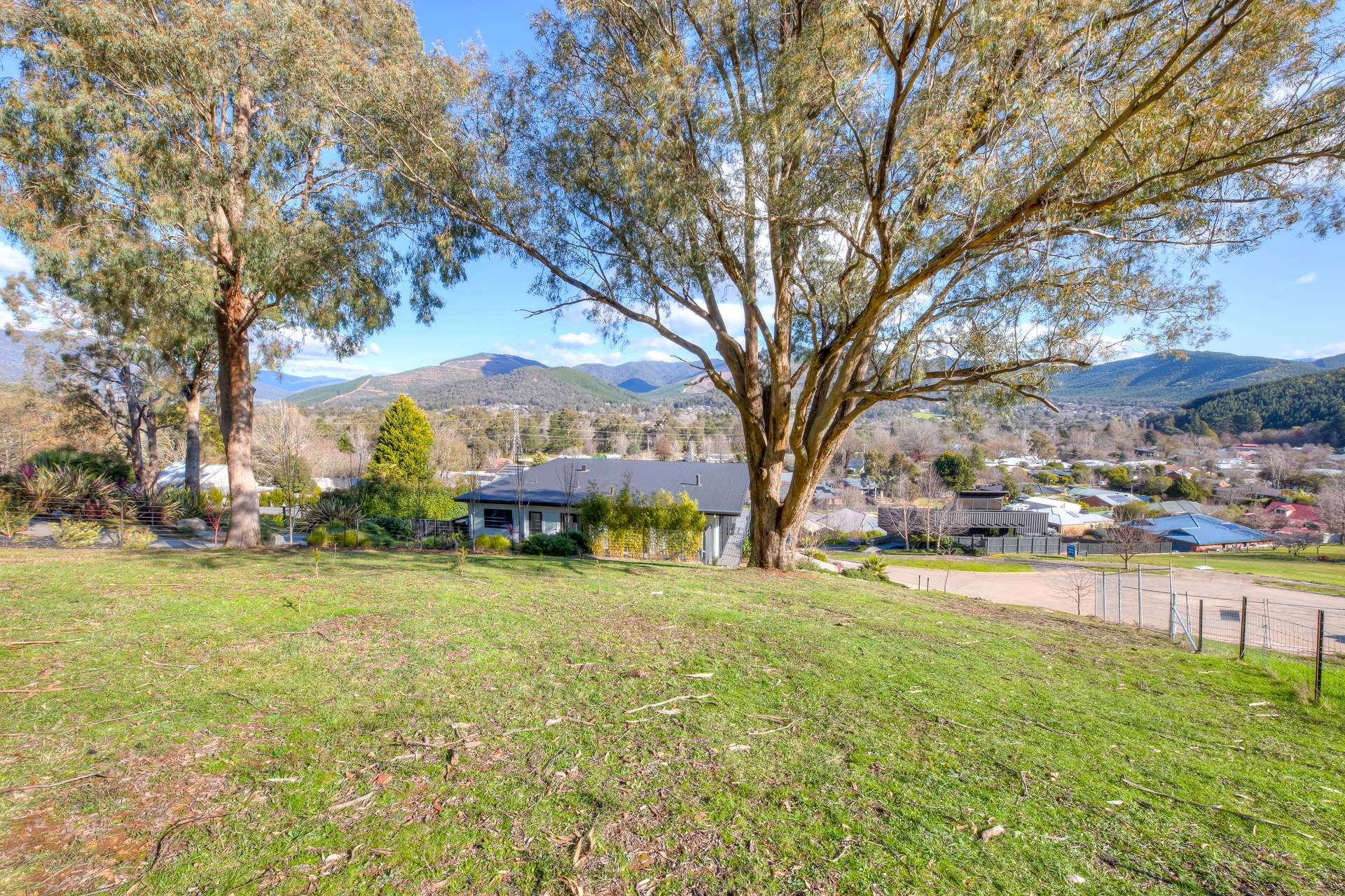22 Blue Hills Rise, Bright For Sale by Farmbuy.com - image 8