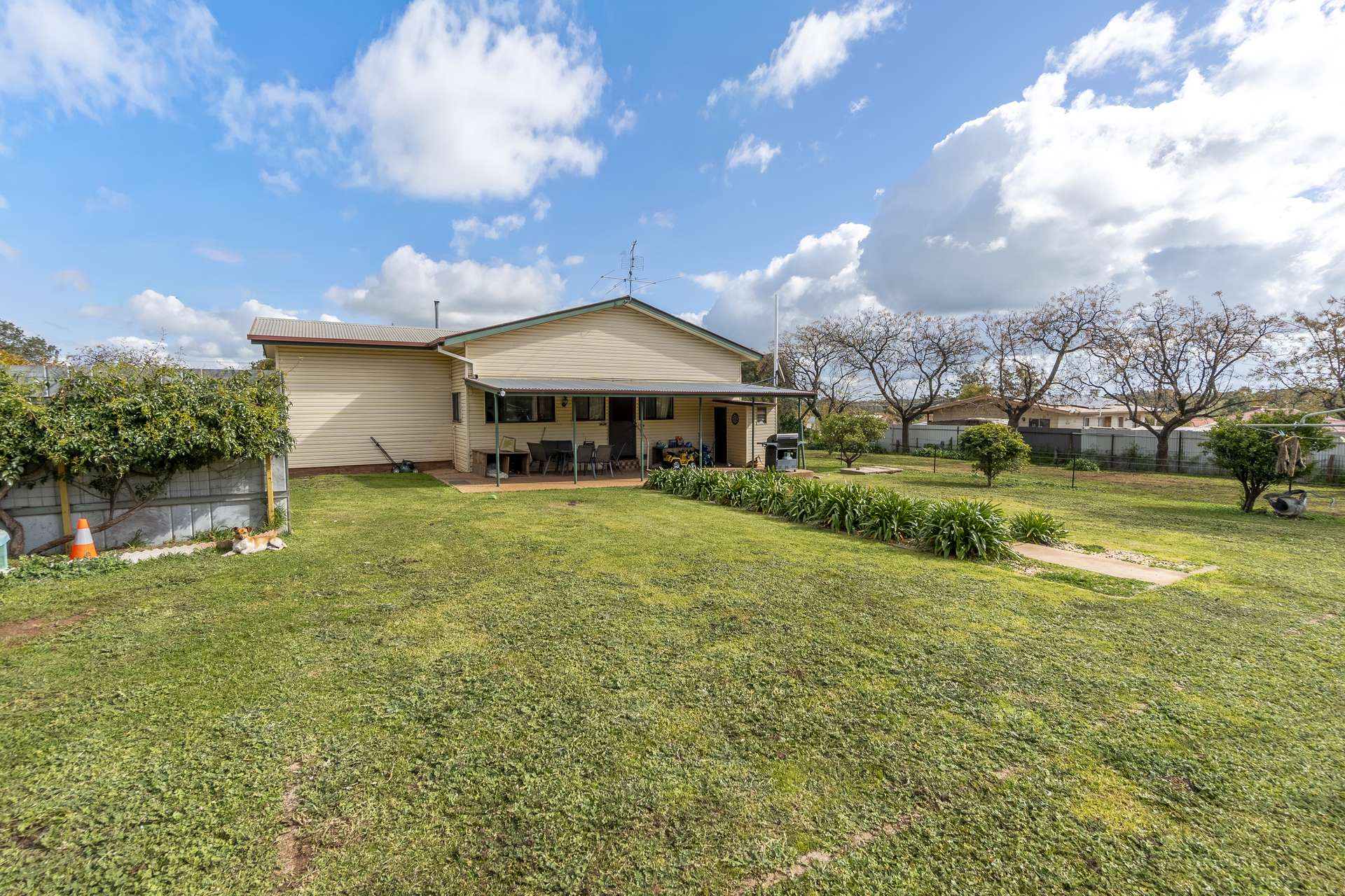 39 Iverach Street, Coolamon For Sale by Farmbuy.com - image 16