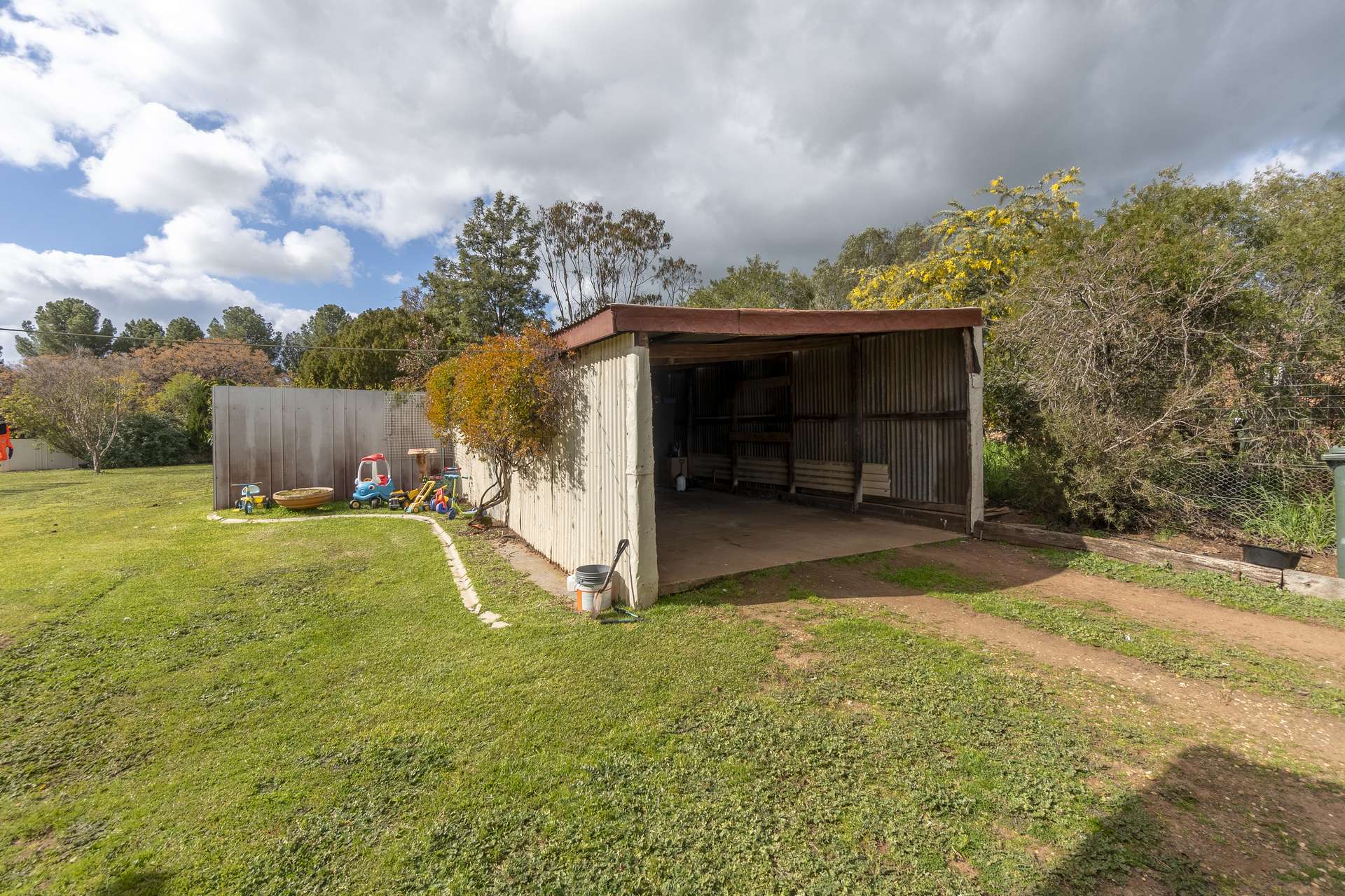 39 Iverach Street, Coolamon For Sale by Farmbuy.com - image 18