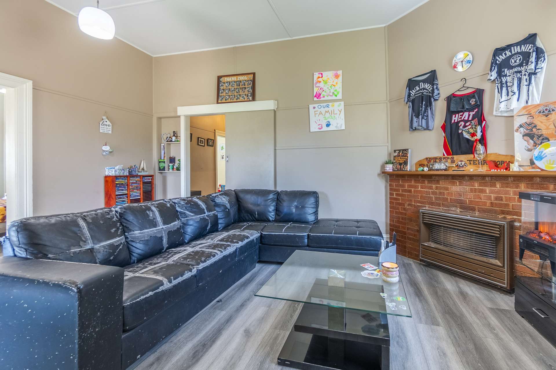 39 Iverach Street, Coolamon For Sale by Farmbuy.com - image 5
