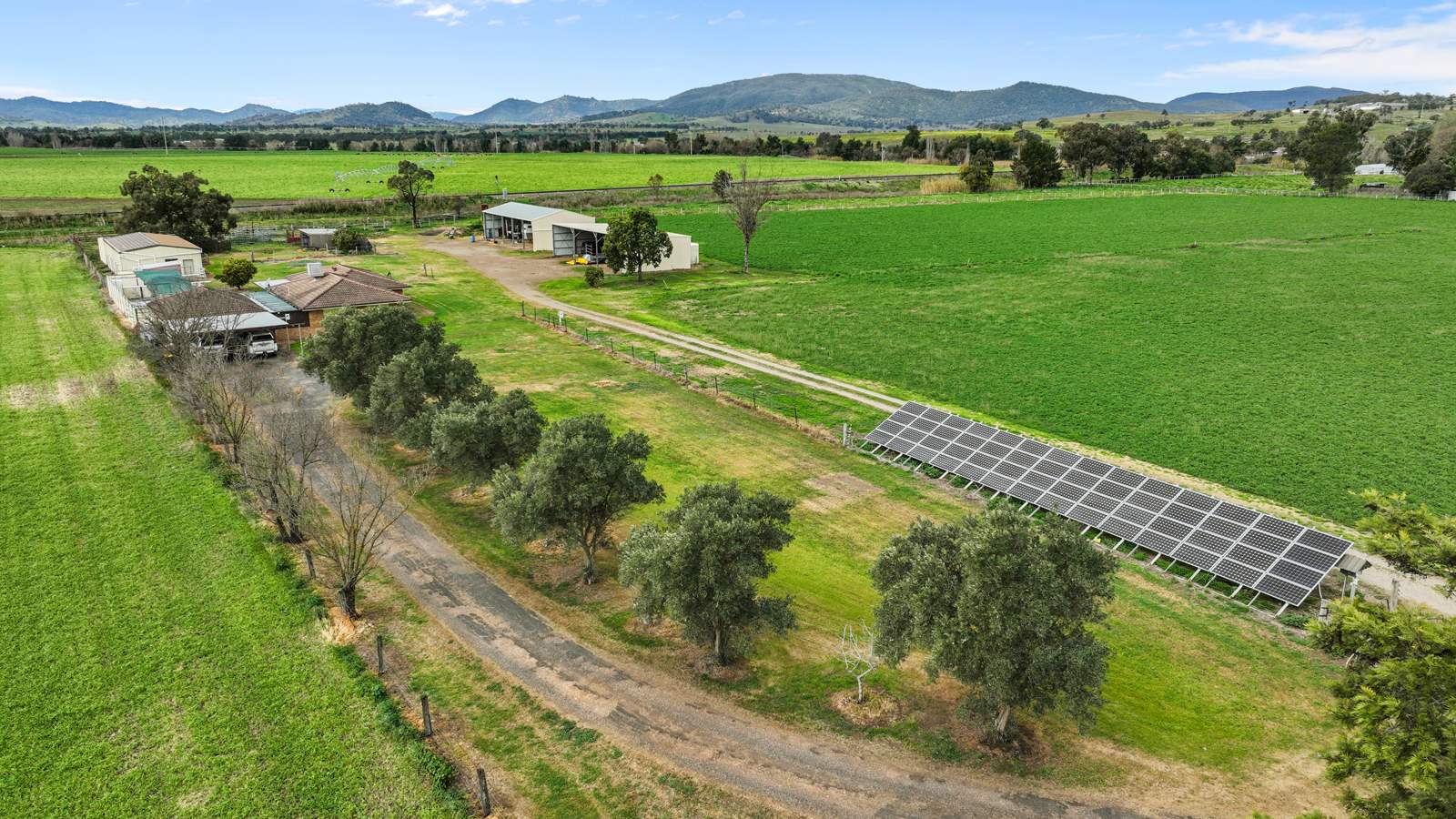 1370 New England Highway, Aberdeen For Sale by Farmbuy.com - image 2