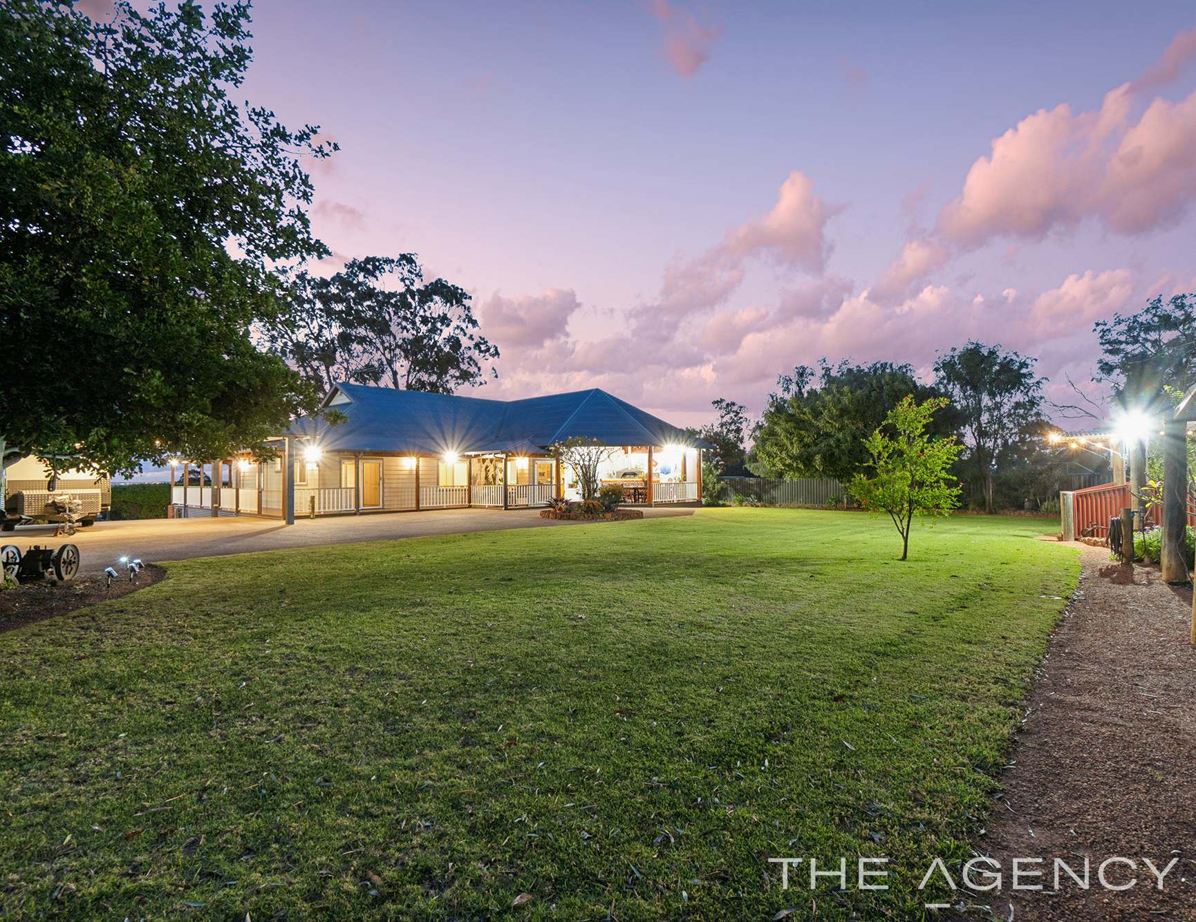 360 Viveash Road, Swan View For Sale by Farmbuy.com - image 17